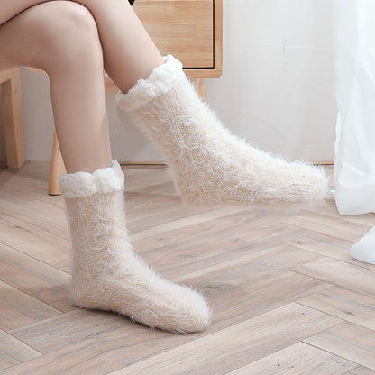 Non-electric USB-free foot warmers for indoor use and cold weather comfort
