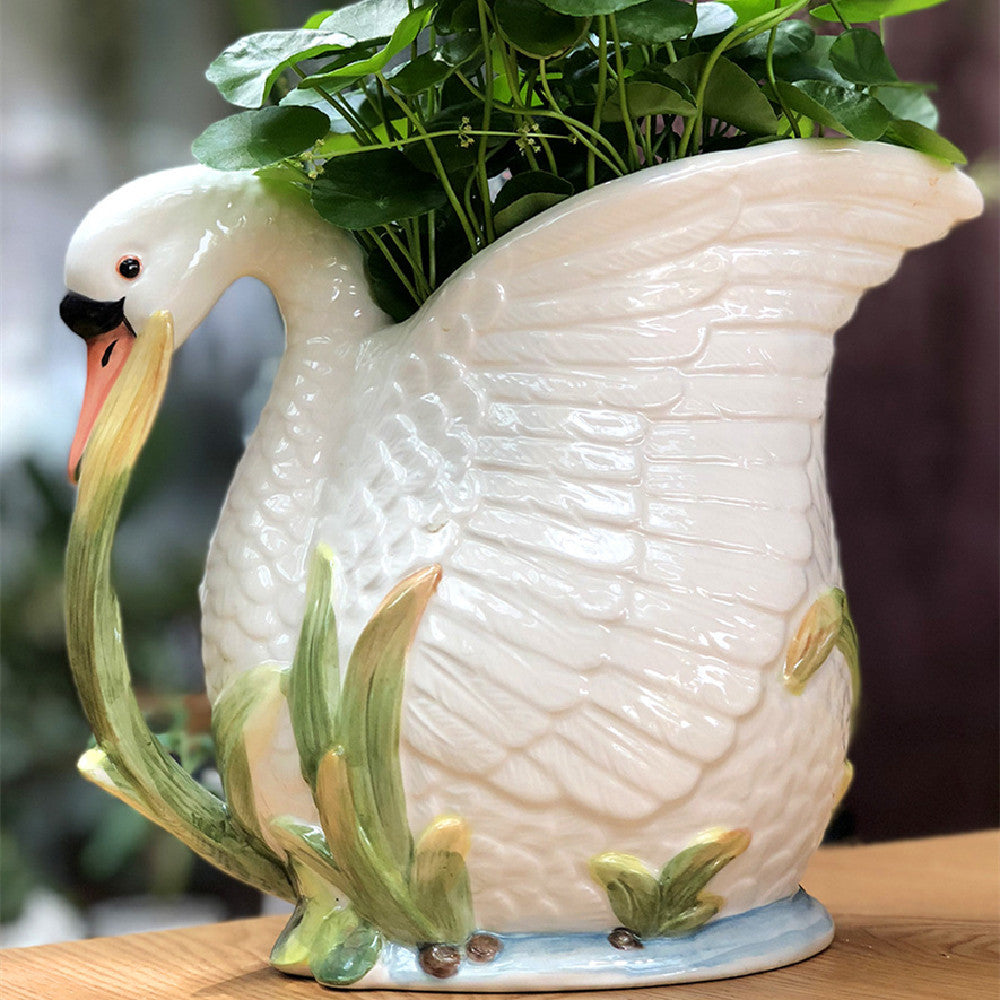 Elegant ceramic vases for household decoration and home accents
